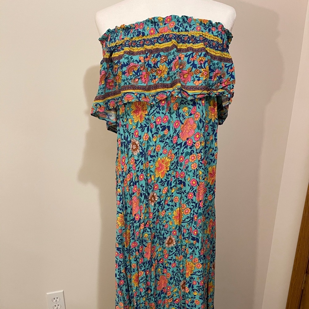 Boutique floral floor length strapless dress
